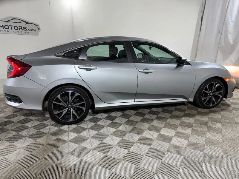 2020 Honda Civic 10th Gen - Image 11 of 12