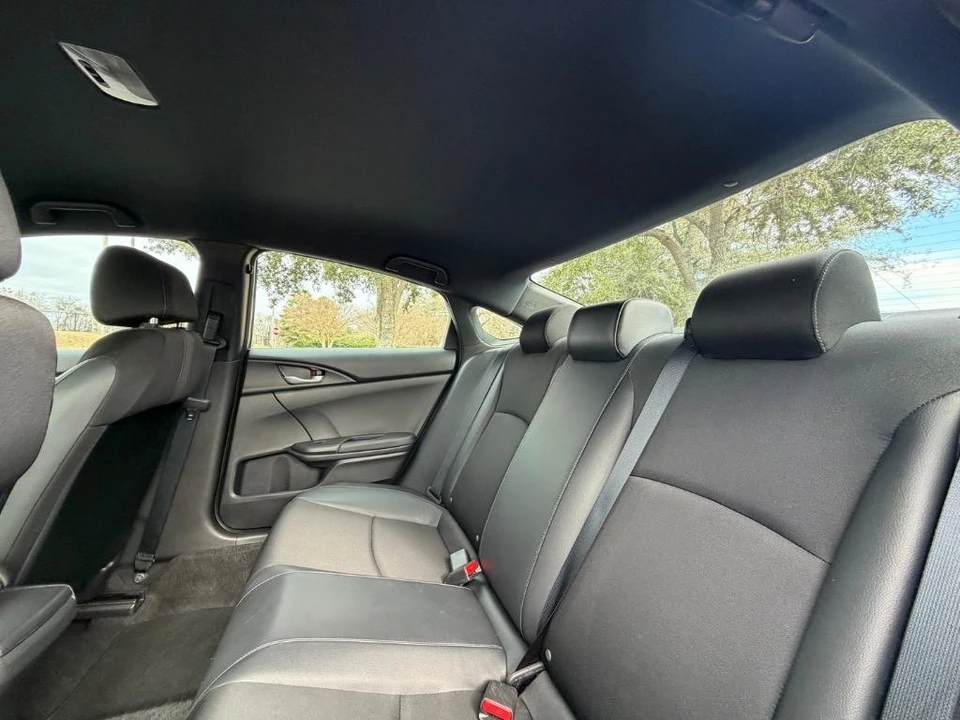 2020 Honda Civic 10th Gen - Image 19 of 21