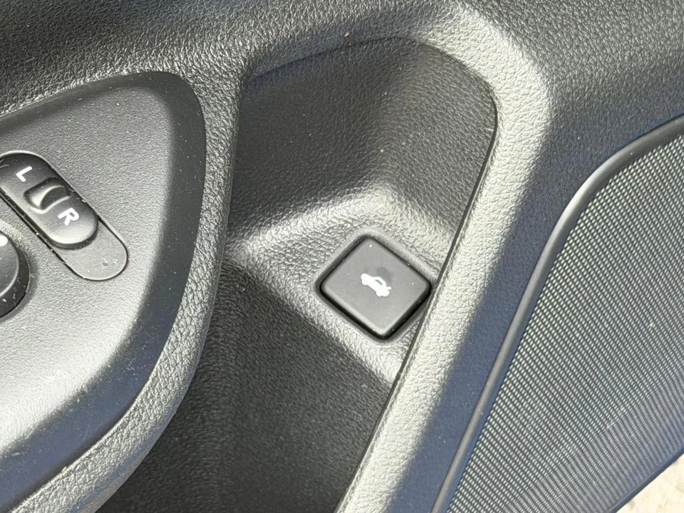 2020 Honda Civic 10th Gen - Image 6 of 21