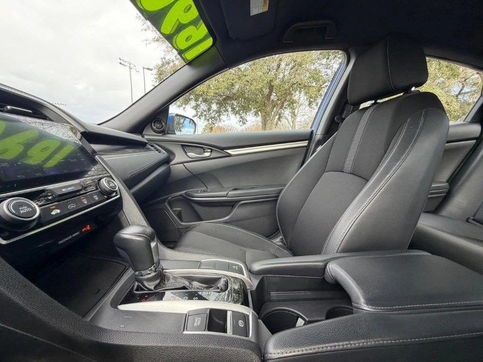 2020 Honda Civic 10th Gen - Image 15 of 21