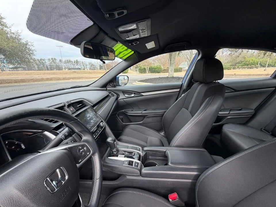 2020 Honda Civic 10th Gen - Image 10 of 21