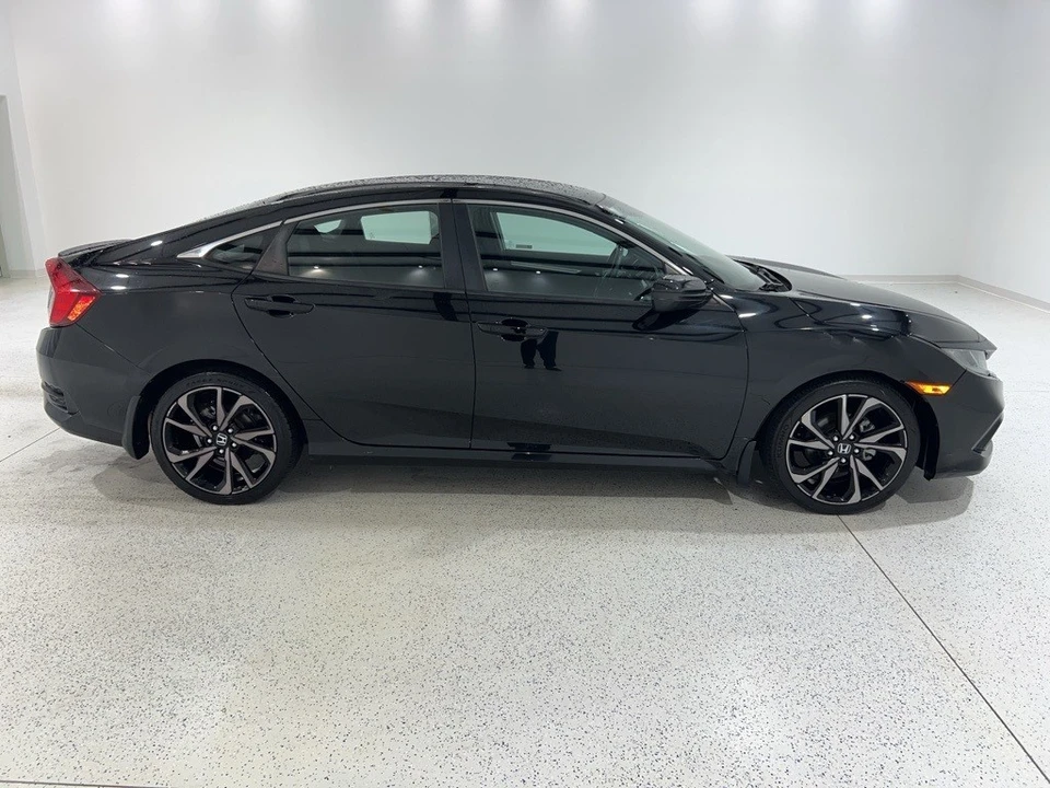 2020 Honda Civic 10th Gen - Image 6 of 12