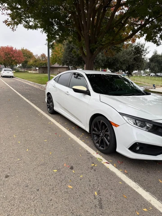 2020 Honda Civic 10th Gen - Image 6 of 10