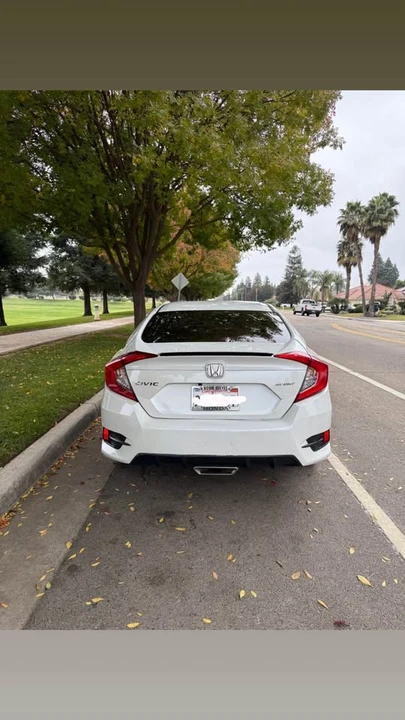 2020 Honda Civic 10th Gen - Image 4 of 10