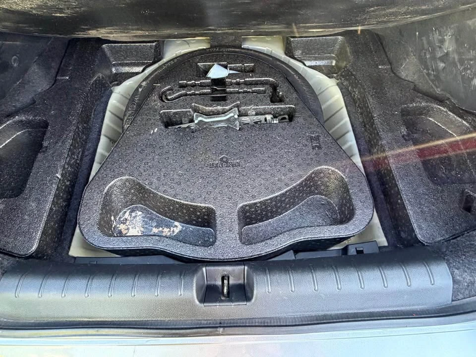 2020 Honda Civic 10th Gen - Image 4 of 13