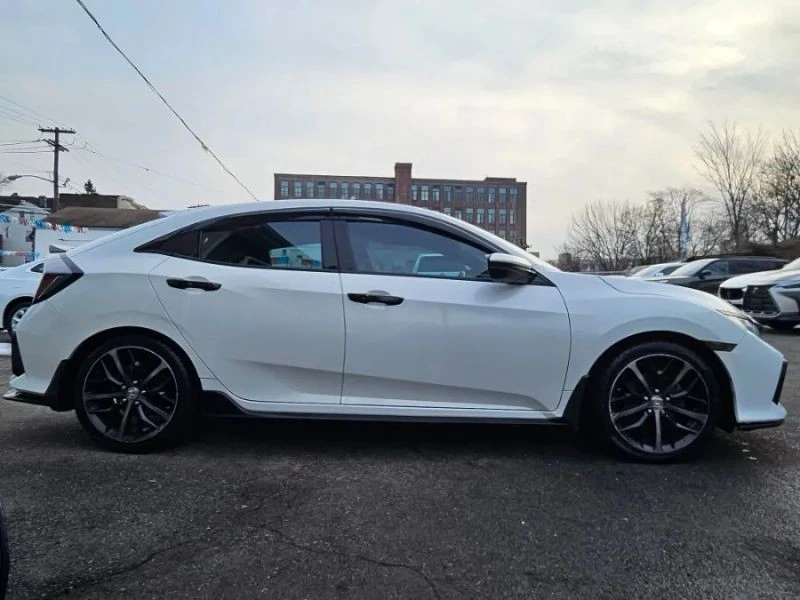 2020 Honda Civic 10th Gen - Image 10 of 12