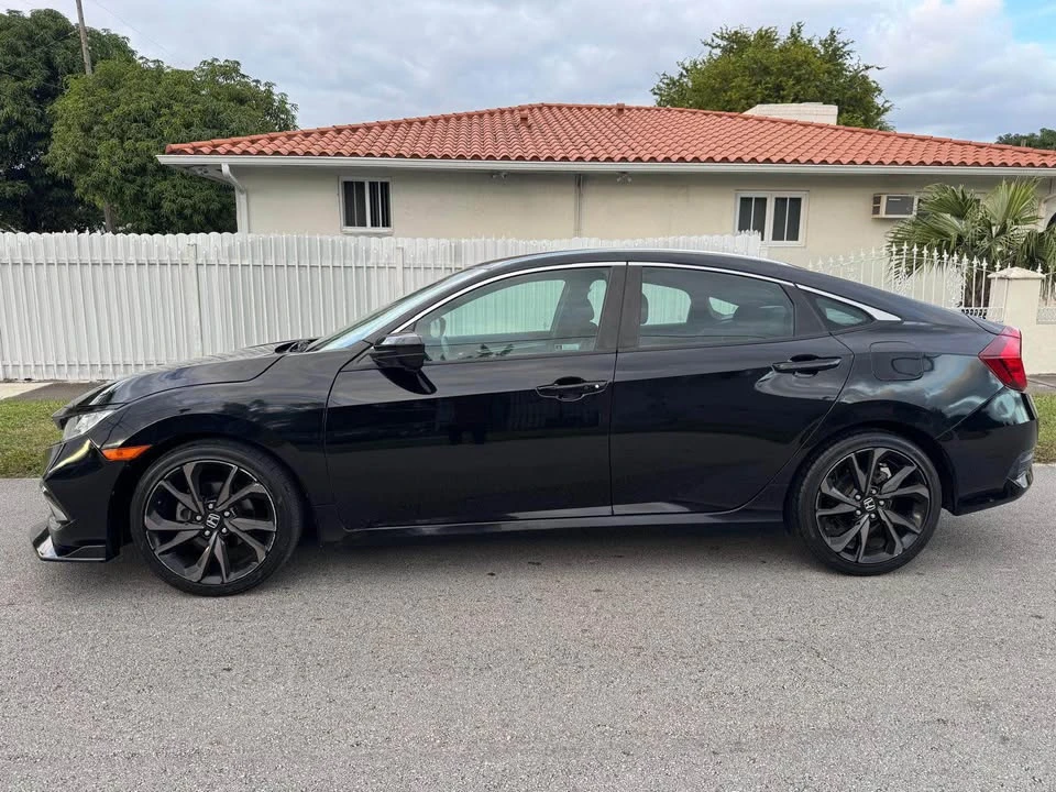 2020 Honda Civic 10th Gen - Image 5 of 15