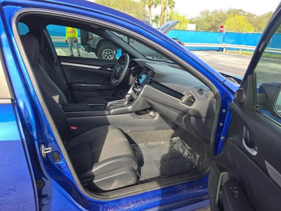 2020 Honda Civic 10th Gen - Image 6 of 9