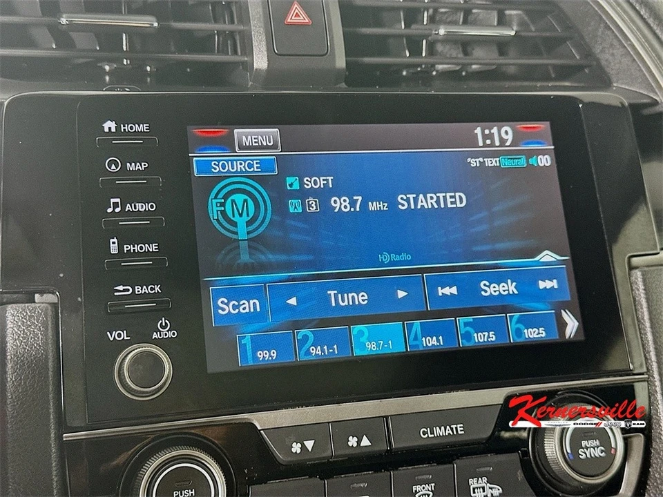 2020 Honda Civic 10th Gen - Image 17 of 21
