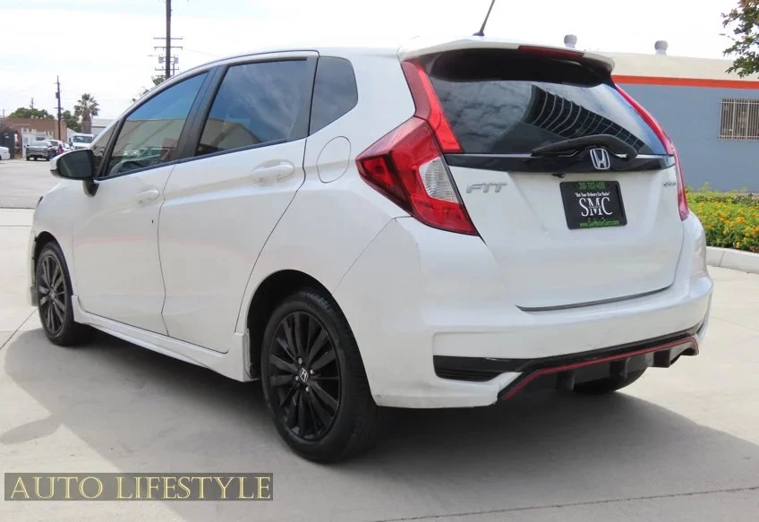 2020 Honda Fit - Image 8 of 31
