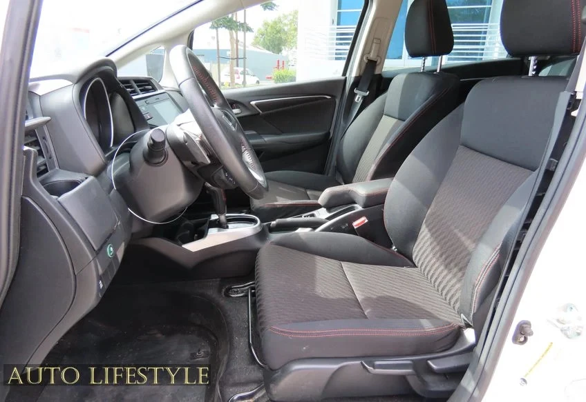 2020 Honda Fit - Image 23 of 31