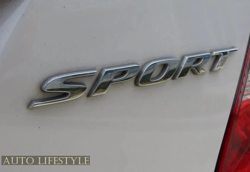 2020 Honda Fit - Image 16 of 31