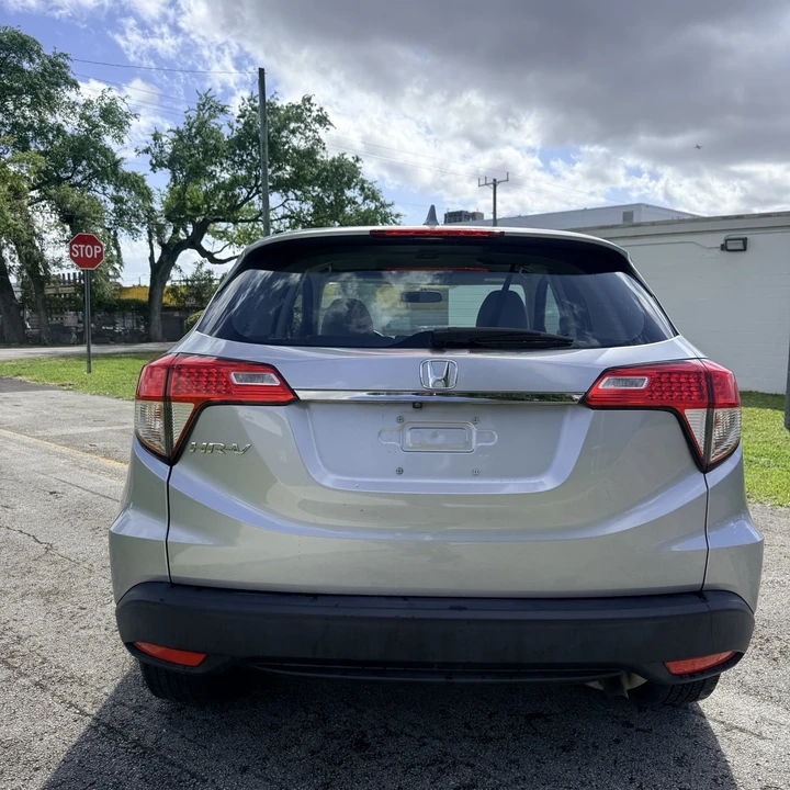 2020 Honda HR-V 2nd Gen - Image 6 of 15