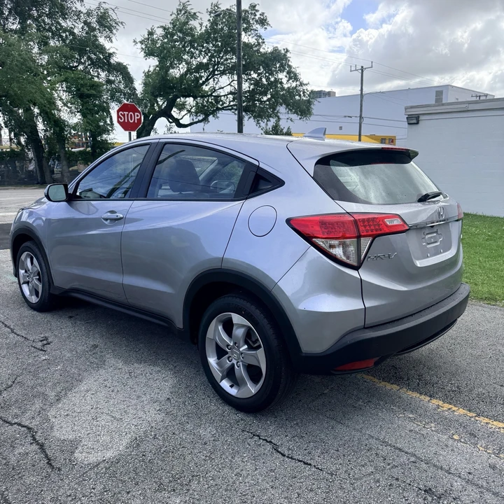 2020 Honda HR-V 2nd Gen - Image 6 of 17