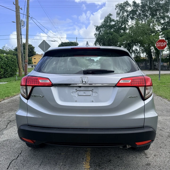 2020 Honda HR-V 2nd Gen - Image 5 of 17