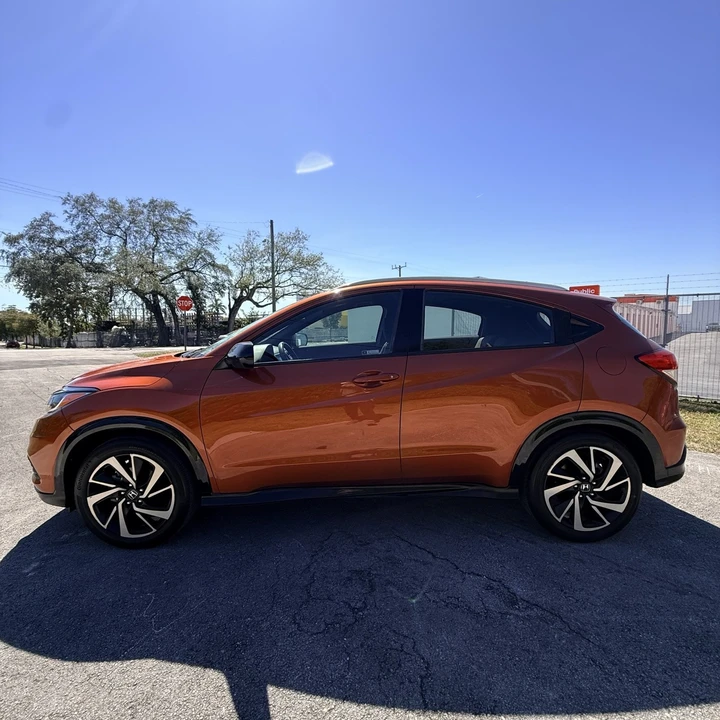 2020 Honda HR-V 2nd Gen - Image 4 of 18
