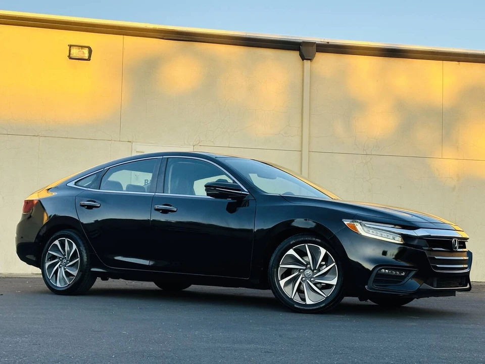2020 Honda Insight 3rd Gen - Image 3 of 21