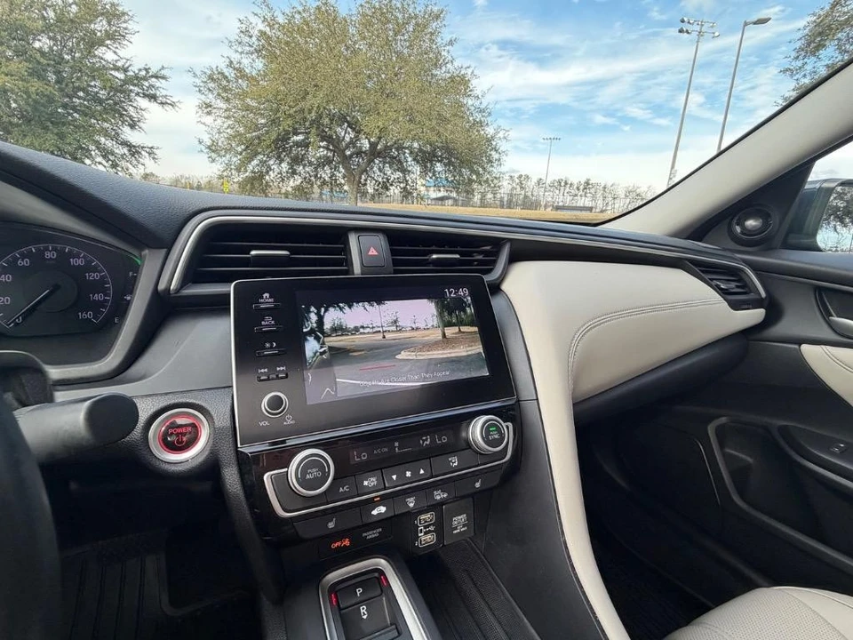 2020 Honda Insight 3rd Gen - Image 13 of 21
