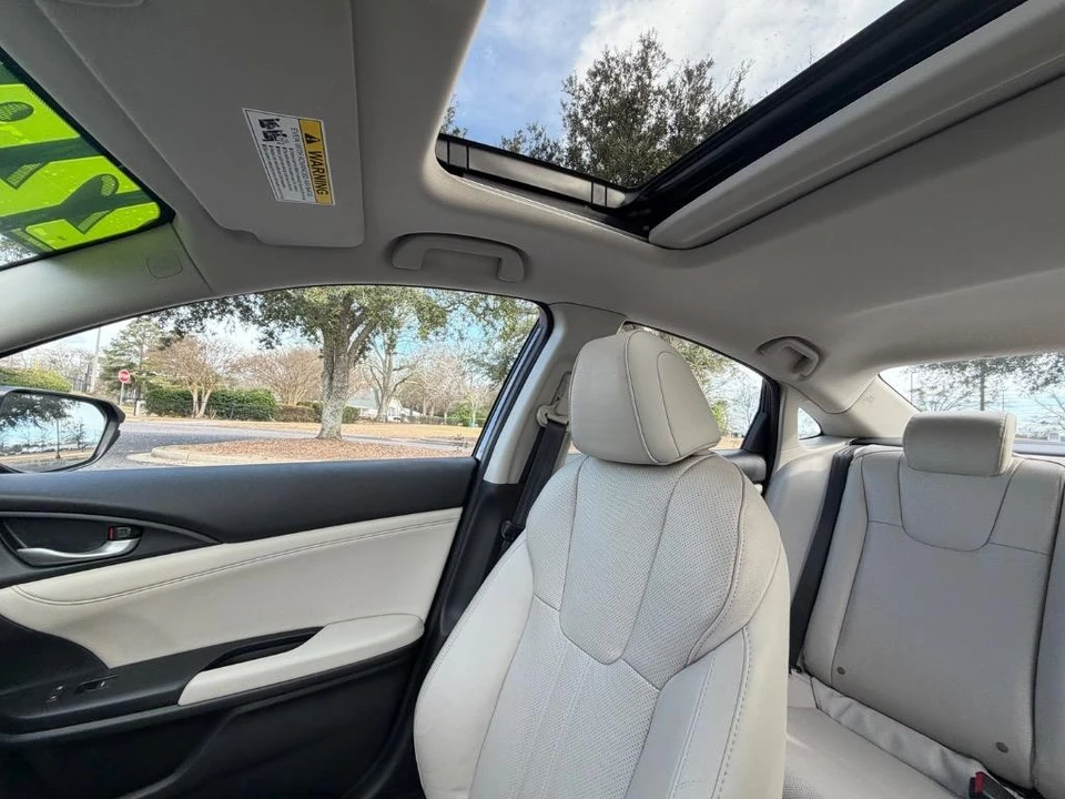 2020 Honda Insight 3rd Gen - Image 19 of 21