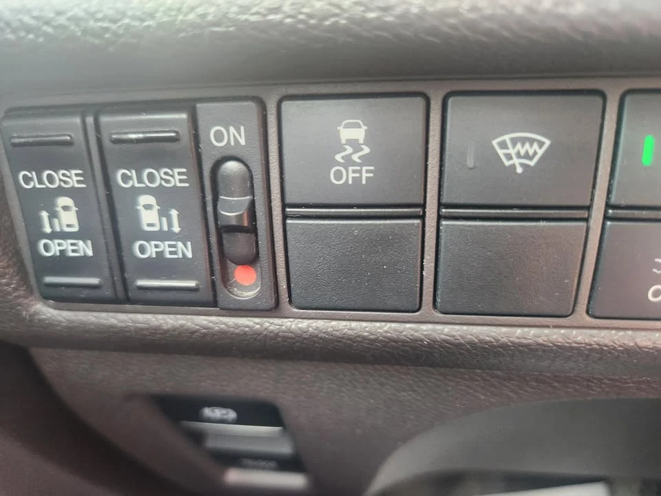 2020 Honda Odyssey - Image 15 of 15