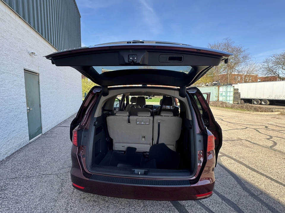 2020 Honda Odyssey - Image 16 of 21