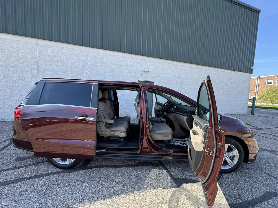 2020 Honda Odyssey - Image 14 of 21