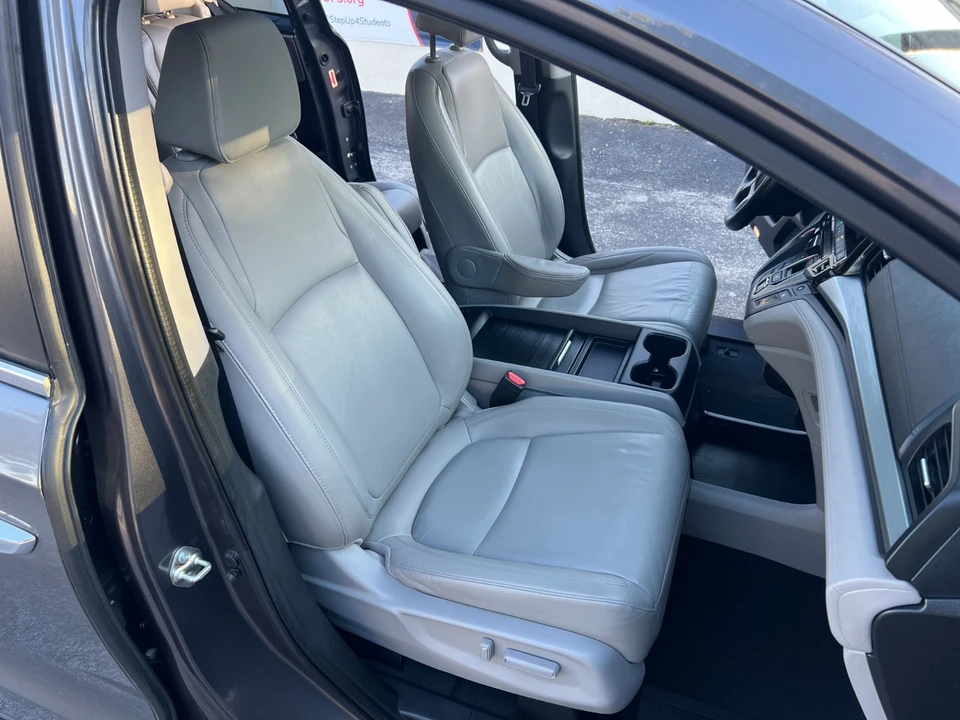 2020 Honda Odyssey - Image 18 of 21