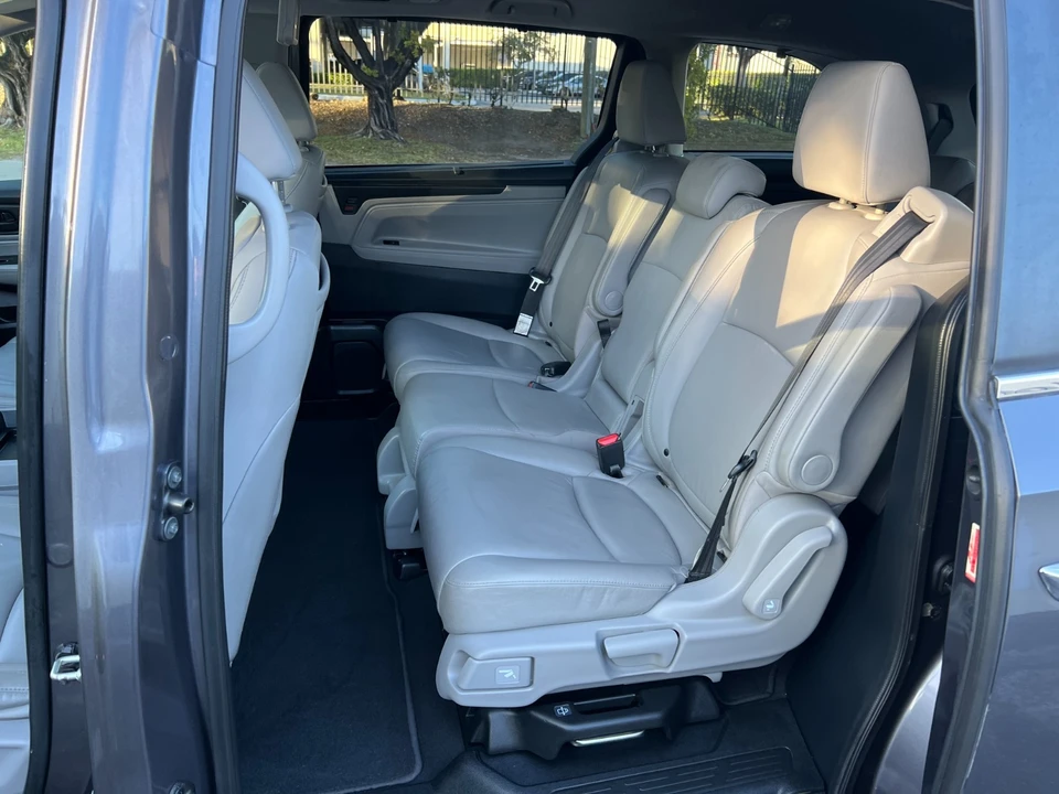 2020 Honda Odyssey - Image 15 of 21