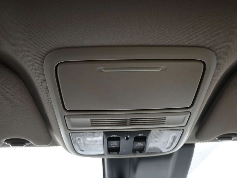 2020 Honda Odyssey - Image 17 of 21