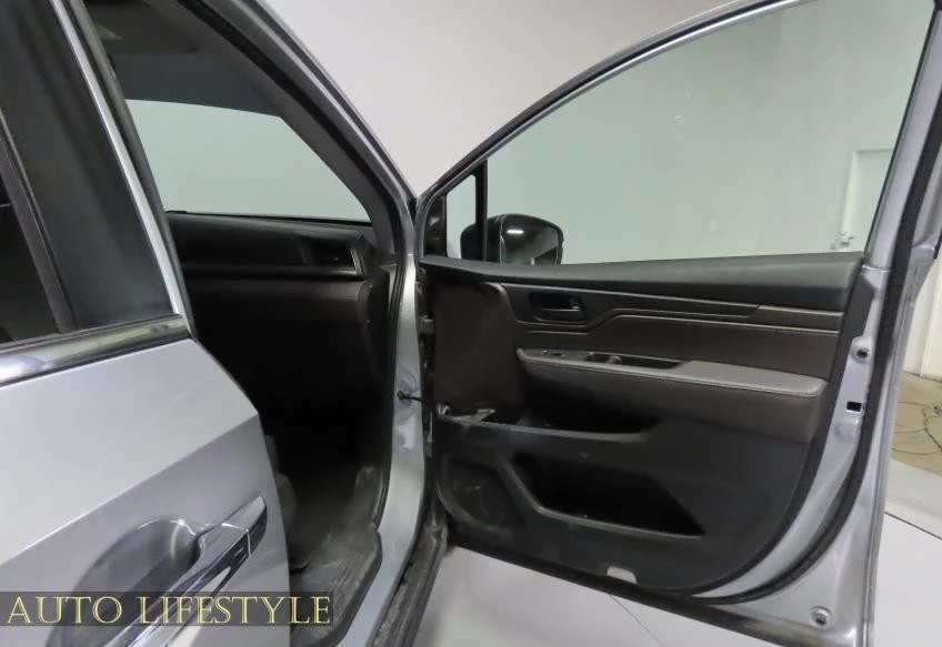 2020 Honda Odyssey - Image 17 of 21
