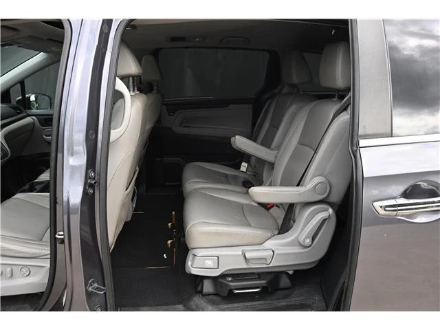 2020 Honda Odyssey - Image 18 of 21