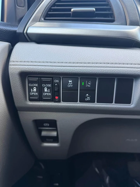 2020 Honda Odyssey - Image 13 of 16