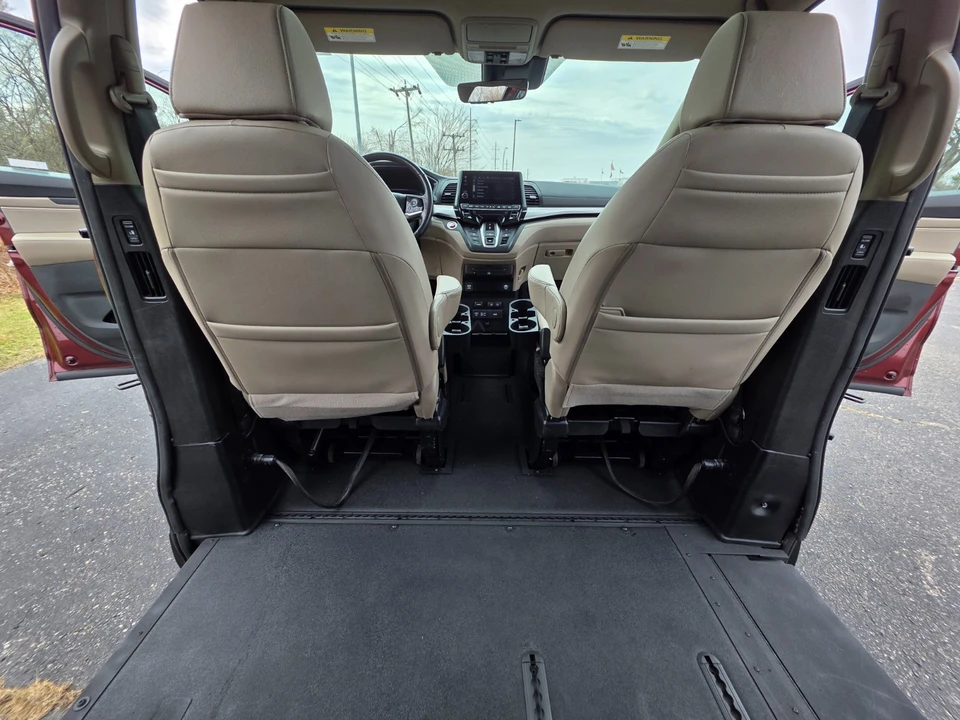 2020 Honda Odyssey - Image 15 of 21