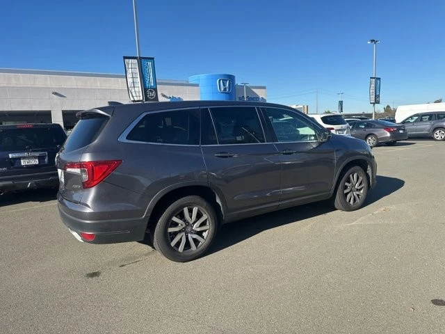 2020 Honda Pilot 3rd Gen - Image 3 of 5