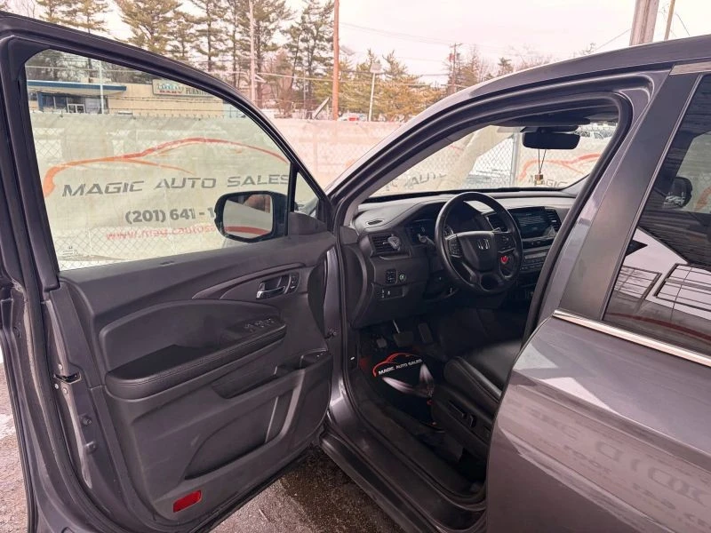 2020 Honda Pilot 3rd Gen - Image 12 of 12