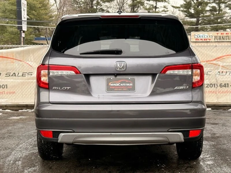 2020 Honda Pilot 3rd Gen - Image 10 of 12