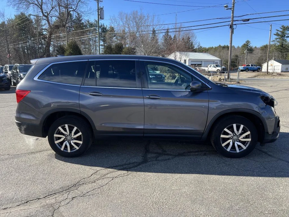 2020 Honda Pilot 3rd Gen - Image 2 of 12