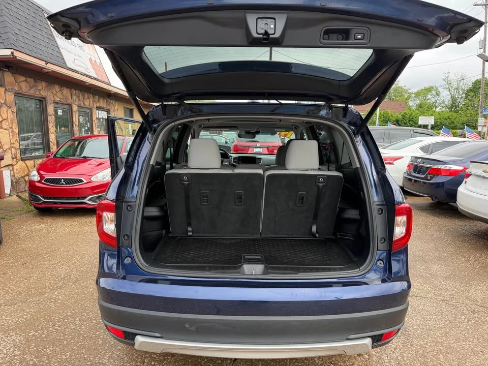 2020 Honda Pilot 3rd Gen - Image 8 of 15