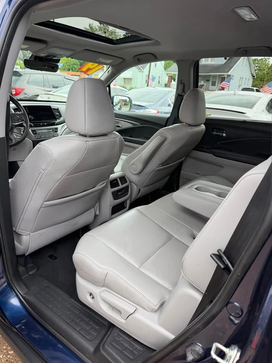 2020 Honda Pilot 3rd Gen - Image 12 of 15
