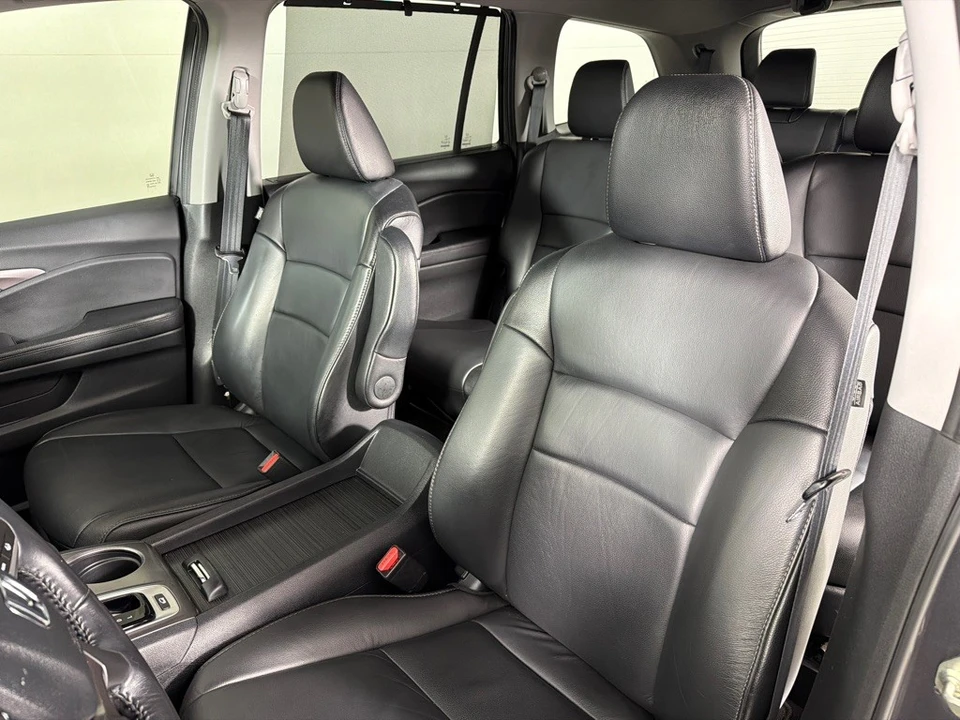 2020 Honda Pilot 3rd Gen - Image 13 of 21