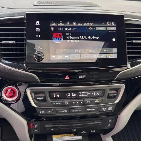 2020 Honda Pilot 3rd Gen - Image 14 of 17
