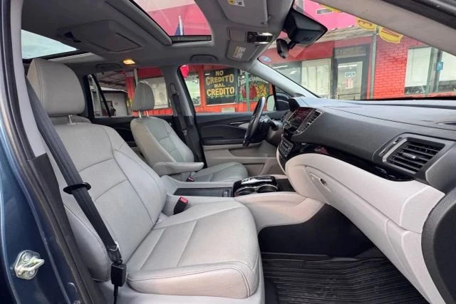 2020 Honda Pilot 3rd Gen - Image 17 of 17