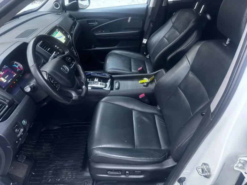 2020 Honda Pilot 3rd Gen - Image 11 of 12