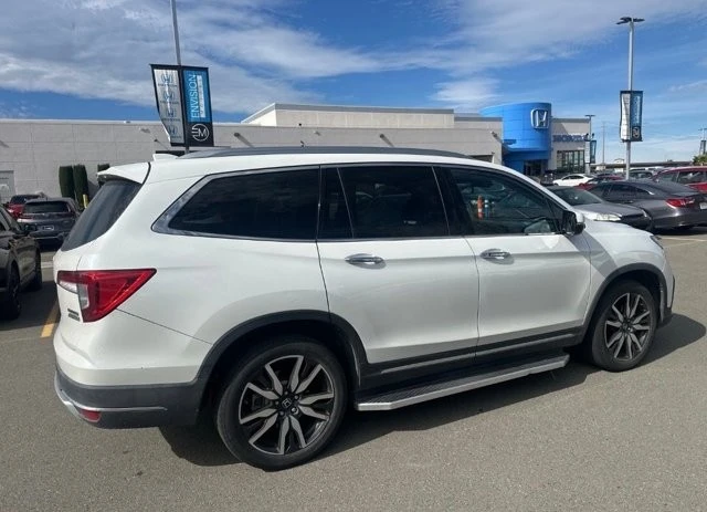 2020 Honda Pilot 3rd Gen - Image 3 of 5