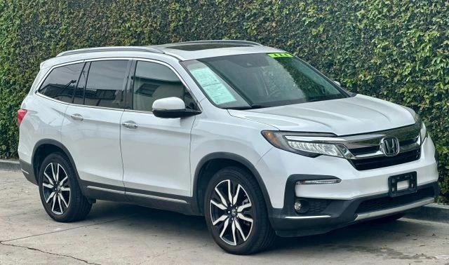 2020 Honda Pilot 3rd Gen - Image 13 of 21