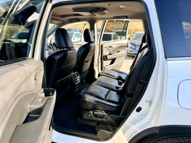 2020 Honda Pilot 3rd Gen - Image 12 of 21