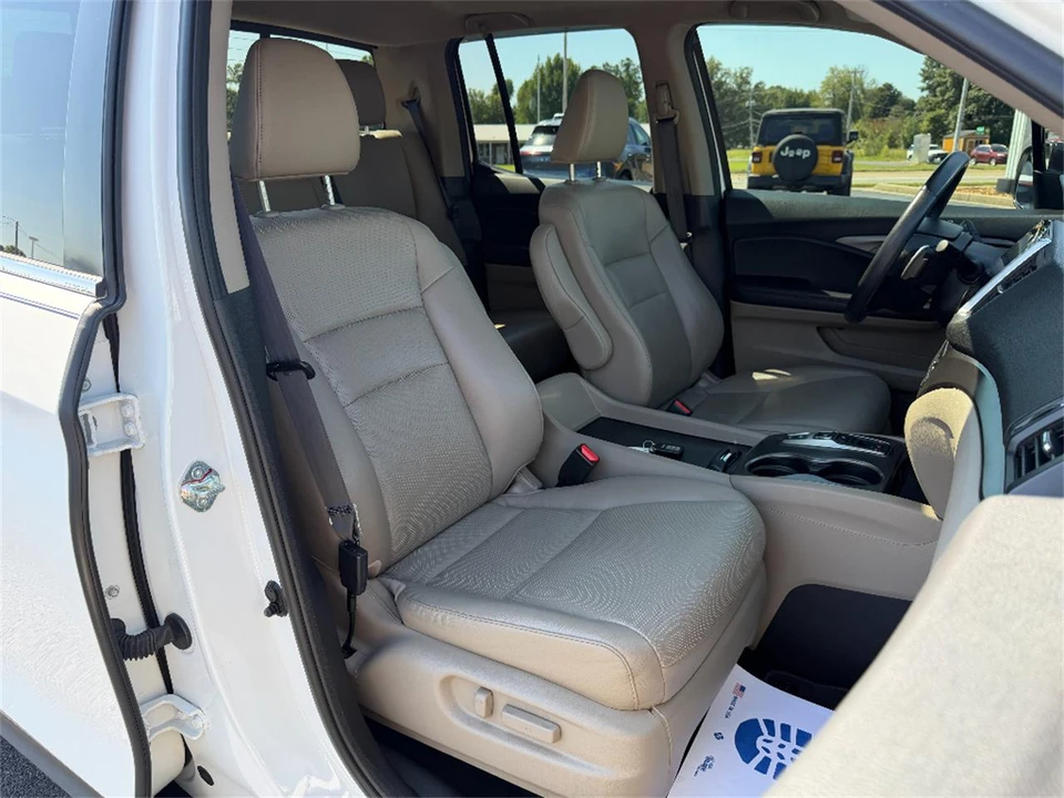 2020 Honda Ridgeline 2nd Gen - Image 13 of 31
