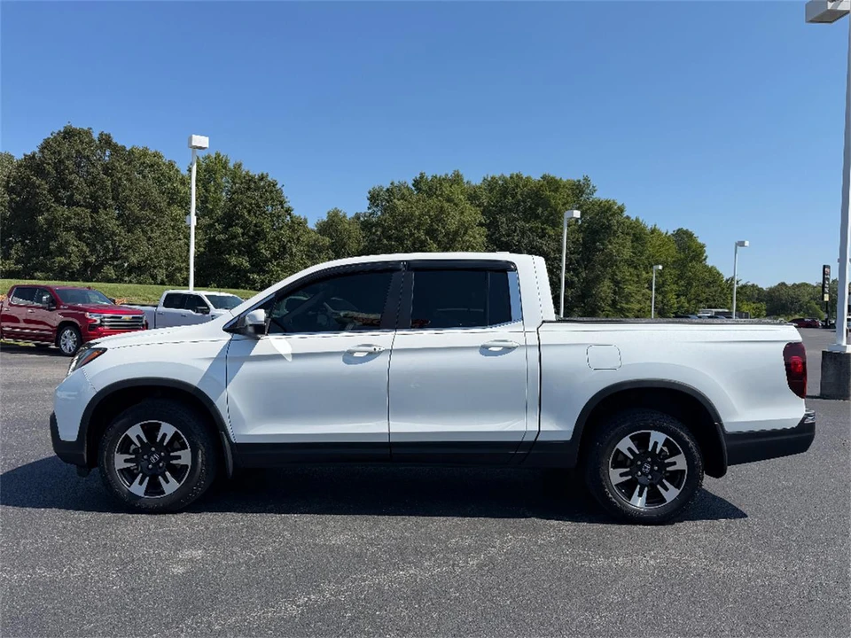2020 Honda Ridgeline 2nd Gen - Image 4 of 31