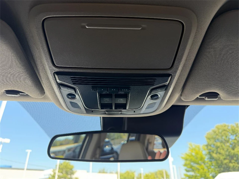 2020 Honda Ridgeline 2nd Gen - Image 28 of 31
