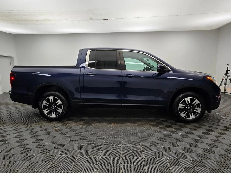 2020 Honda Ridgeline 2nd Gen - Image 9 of 12